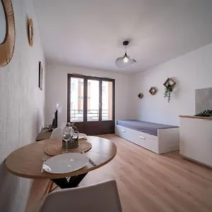  Appartement Equipe Balcon A 5min De La Gare St Charles France